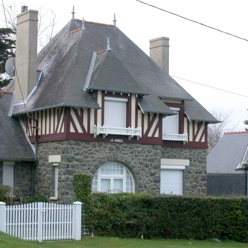 Maison dite le Minieu, boulevard de Bretagne, Sables-d'Or-les-Pins (Fréhel)