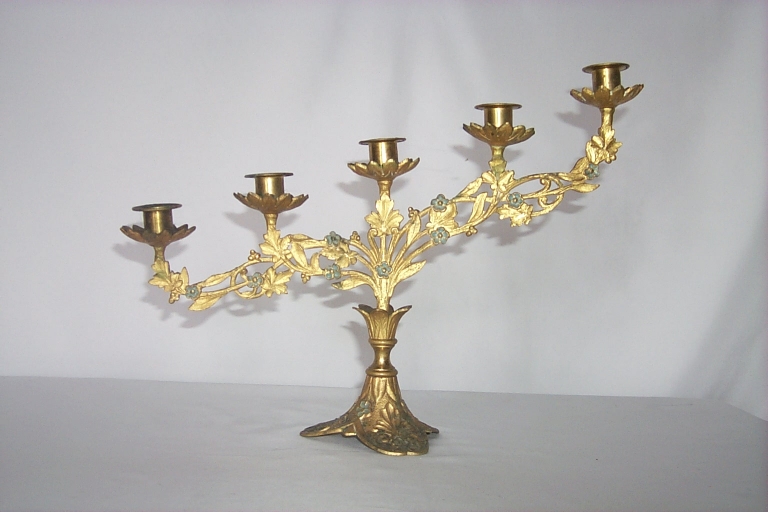 2 paires de chandeliers d'église