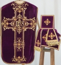 Ornement violet 4 : chasuble, bourse de corporal, étole, manipule, voile de calice