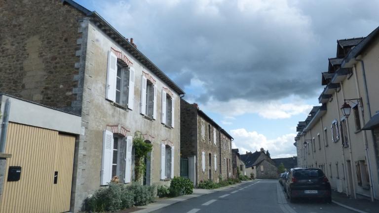 Rue du Chemin Horain (Hédé fusionnée avec Bazouges-sous-Hédé pour former la commune de Hédé-Bazouges en 2009)