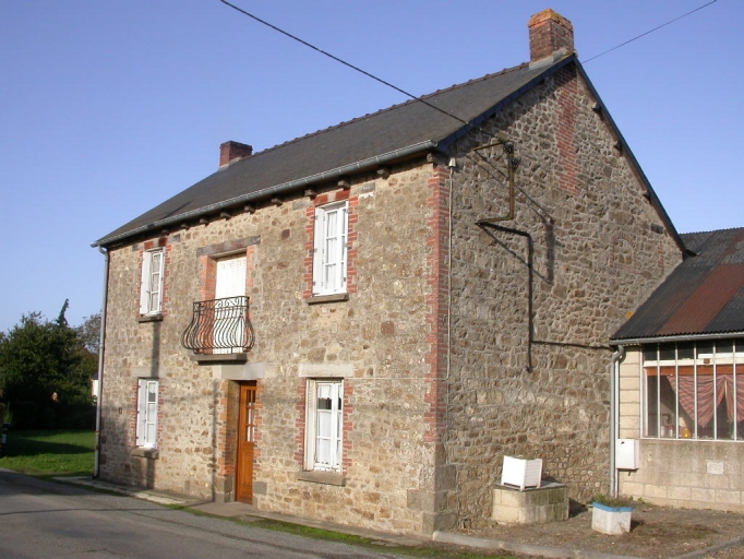 Maison, Bazouges-sous-Hédé, le Chêne Blanc (Hédé)