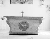 Autel, gradin d'autel (maître-autel, autel tombeau), chapelle Saint-Mériadec (Baden)