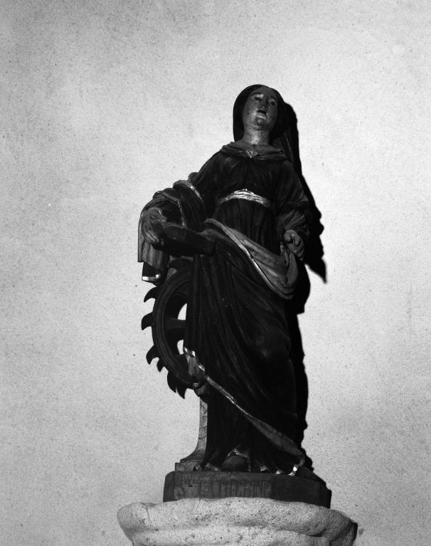 Statue (statuette, d' applique) : sainte Catherine d'Alexandrie, chapelle Notre-Dame (Plouénan)