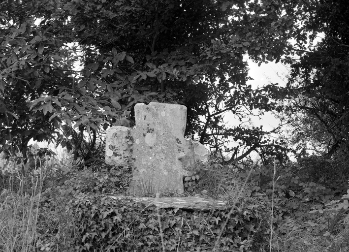 Croix de chemin, la Touche (Monteneuf)
