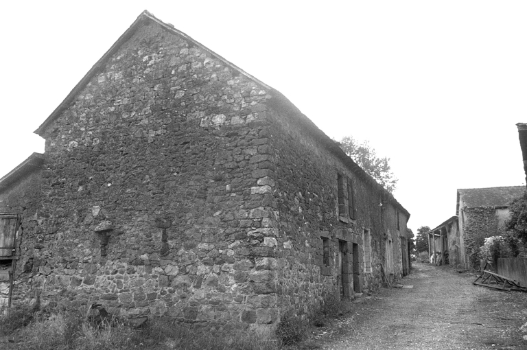 Alignement de logis, la Retière (Saint-Symphorien)