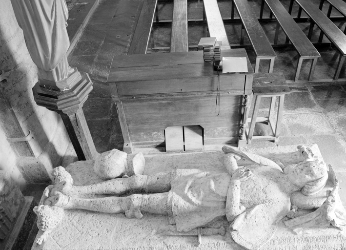 Tombeau : de Pierre Chohan, église paroissiale Notre-Dame (Locmaria-Grand-Champ)