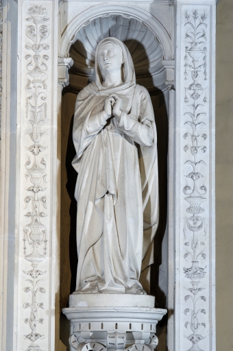 Statue : Vierge ou sainte Anne