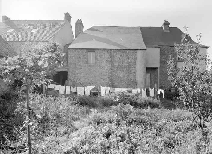Presbytère, rue de Gourin (Plouray)
