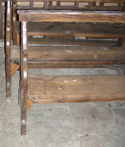 Ensemble 1 de 4 bancs
