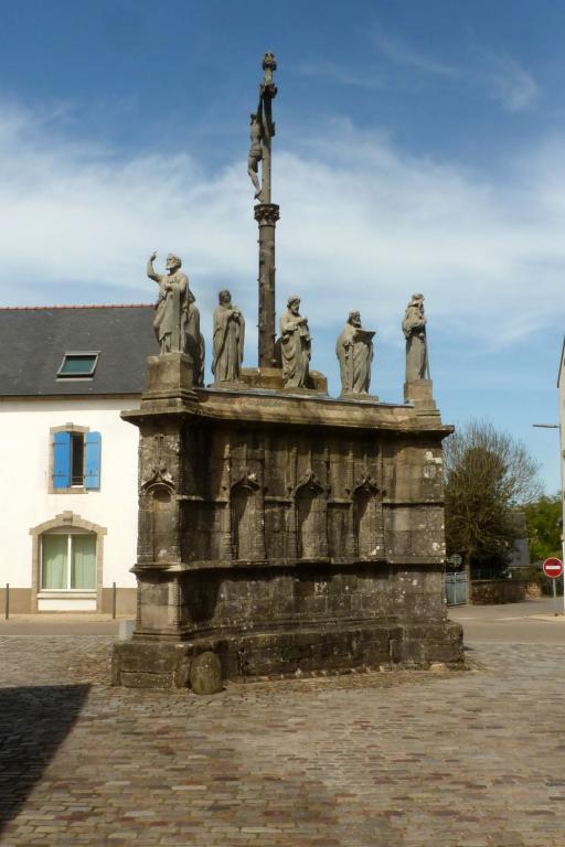 Calvaire, Confort (Confort-Meilars)