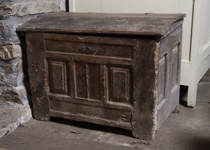 Coffre, chapelle Saint-Jean (Ruffiac)