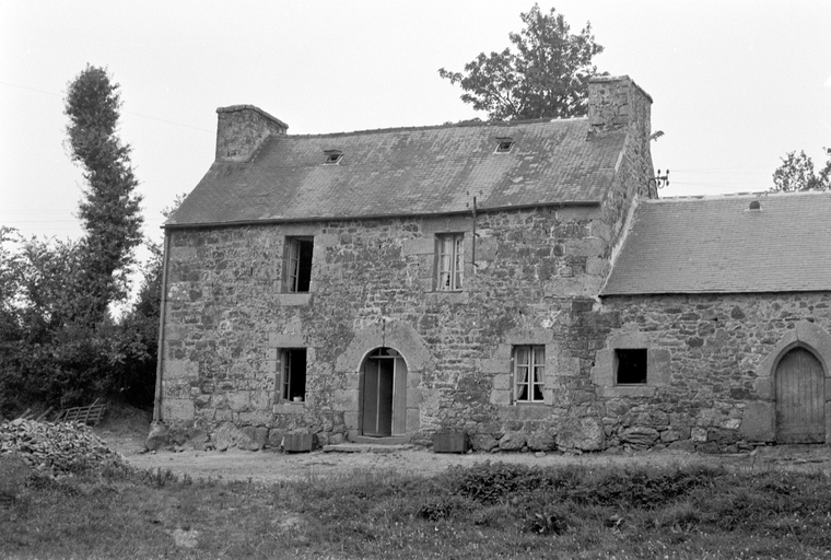 Maison, Kergoadic (Plusquellec)