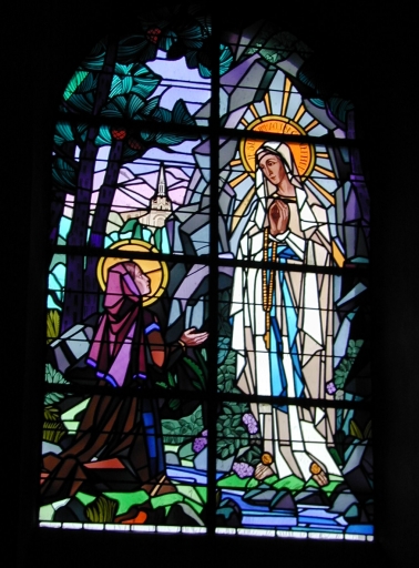 Baies 3 à 6 : Dévotion du Sacré-Coeur, Apparition de la Vierge à Bernadette Soubirou