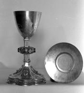 Calice, patène (2), style néo-gothique, église paroissiale Notre-Dame (Essé)