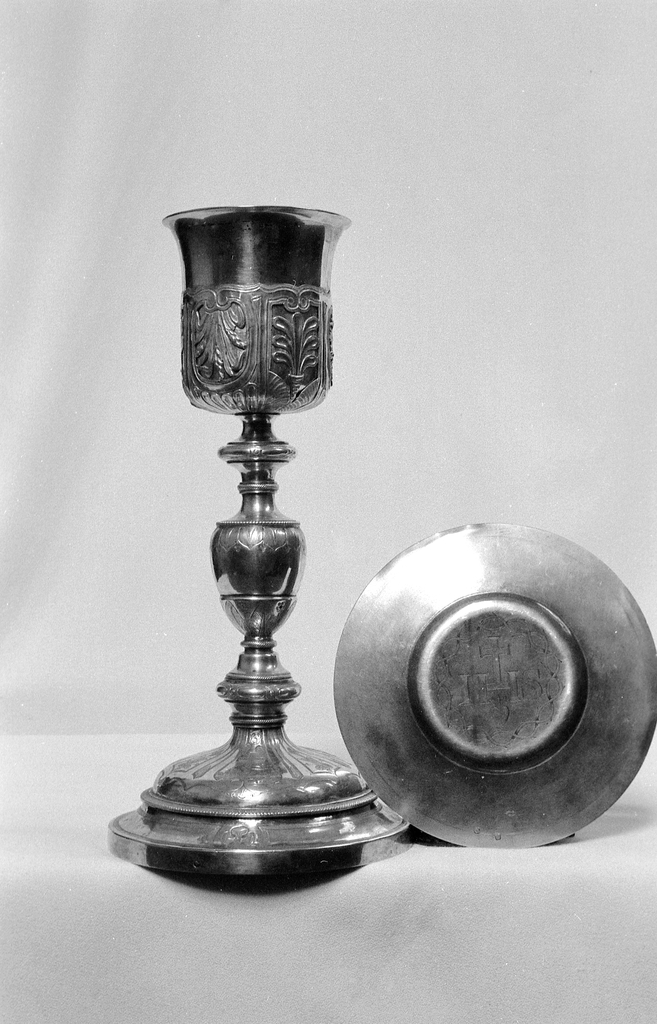 Calice, patène (3), église paroissiale Saint-Paul (Paule)