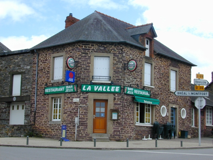 Maison, actuellement restaurant, 1 rue du Schiste Violet (Saint-Thurial)