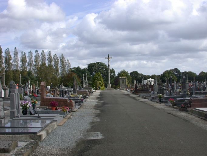 Cimetière, rue Ernest-Renan (Loudéac)