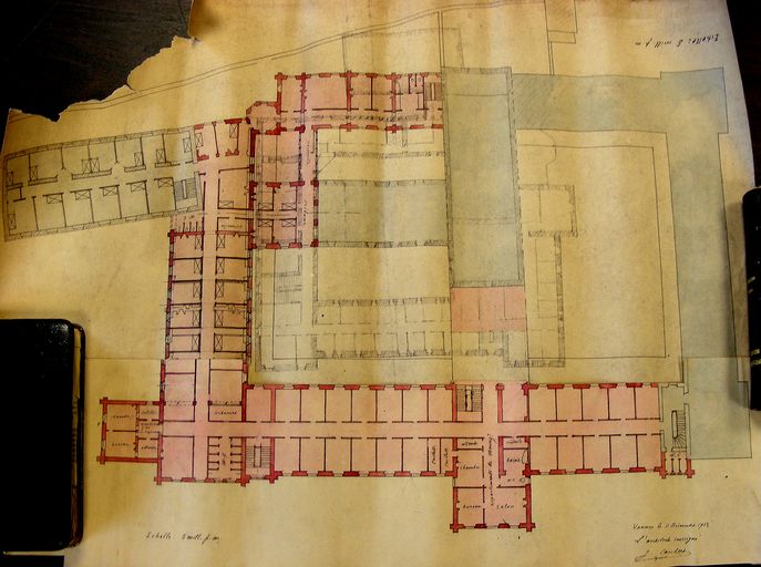 Séminaire dit Grand Séminaire, anciennement couvent des Capucins, puis couvent d'Ursulines ; actuellement Maison du Diocèse,rue Monseigneur Tréhiou (Vannes)