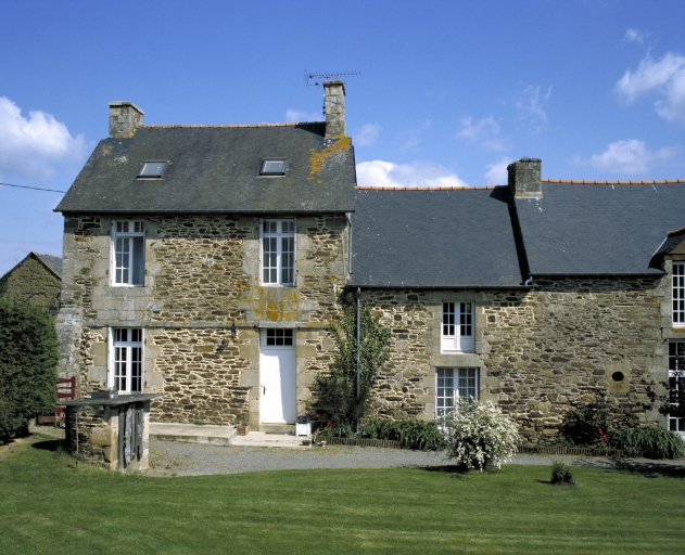 Manoir, la Rosaie (Dolo fusionnée en Jugon-les-Lacs - Commune nouvelle en 2016, puis Jugon-les-Lacs en 2024)
