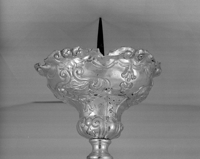 Chandelier (2) (paire), église paroissiale Saint-Servais (Saint-Servant-sur-Oust)