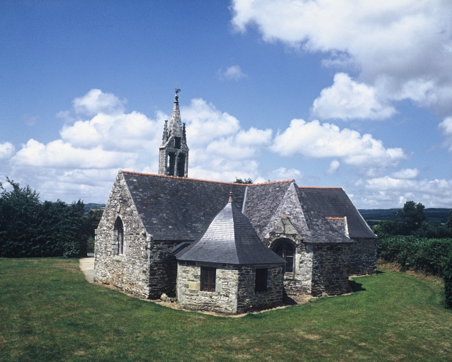 Chapelle Saint-Guénolé, Saint-Guénolé (Lopérec)