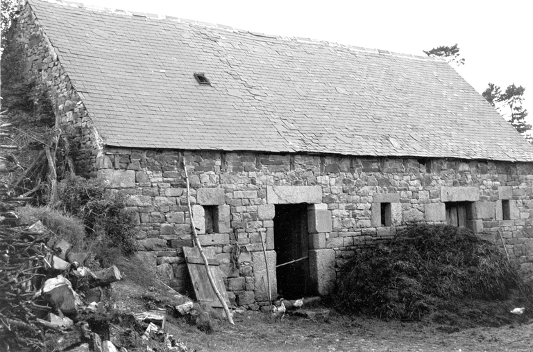 Maison, Kerviou (Duault)
