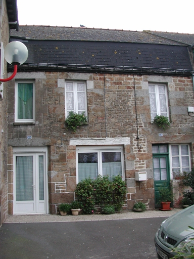 Maison, 17 et 19 place de la Mairie (Sens-de-Bretagne)