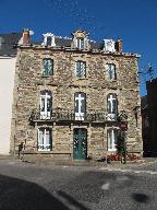 Immeuble, 2 faubourg Sainte-Anne (Malestroit)