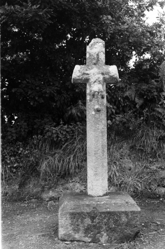Croix monumentale, Menez Sizun (Sizun)