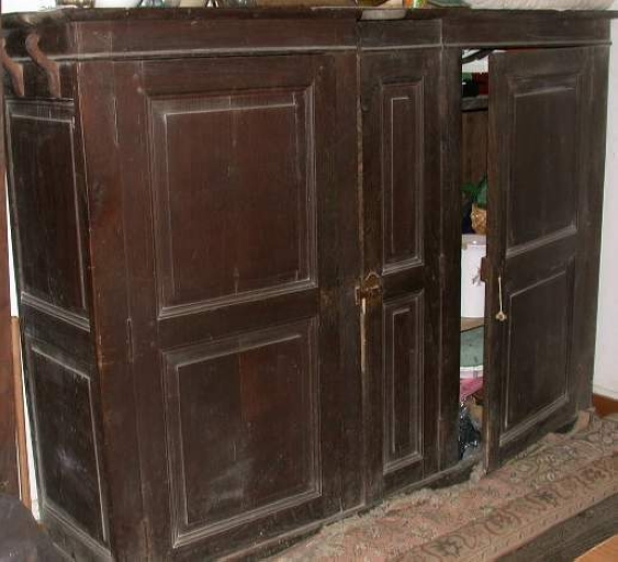 Armoire de sacristie, confessionnal