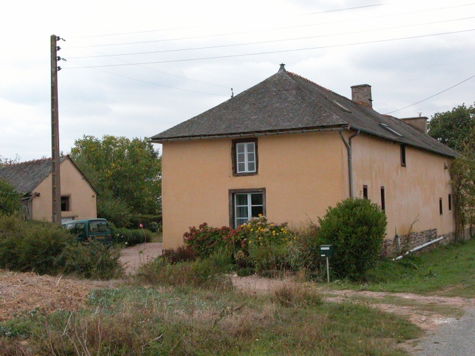 Ferme, actuellement maison, la Cadouyère (Bédée)