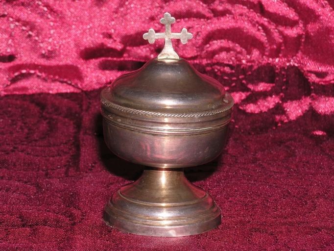 Ciboire des malades 1