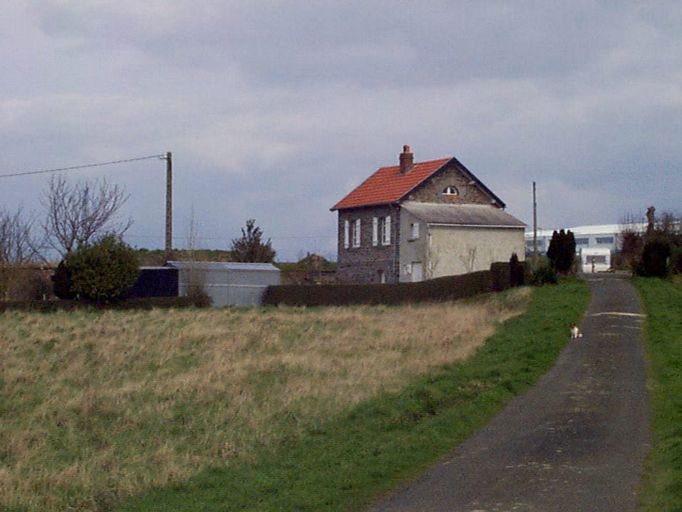 Maison de garde barrière, les Rolandières (Dol-de-Bretagne)