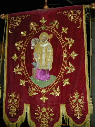 Ensemble de quatre bannières de procession