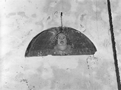 Bas-relief (1), chapelle Saint-Adrien (Pleumeur-Gautier)
