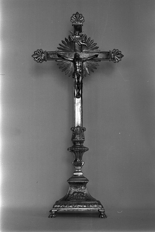 Croix d'autel, église paroissiale Saint-Pierre-Saint-Paul (Ruffiac)