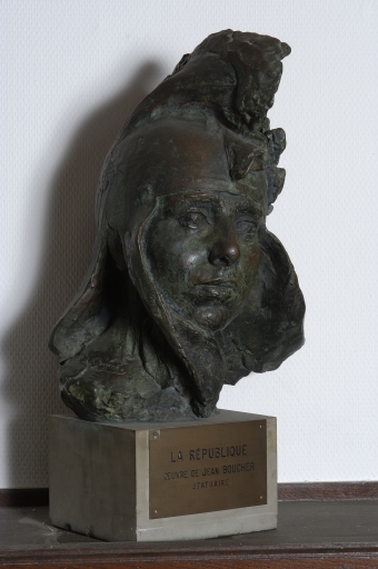 Buste : La République