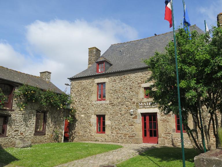 Mairie (Plouër-sur-Rance)