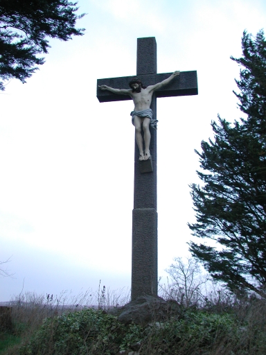 Croix monumentale, le Rocher Pecet (Saint-Pierre-de-Plesguen fusionnée en Mesnil-Roc'h en 2019)