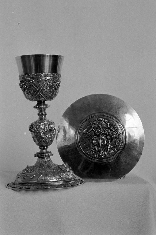 Calice, patène (2), église paroissiale Saint-Jean-Baptiste (Plourac'h)