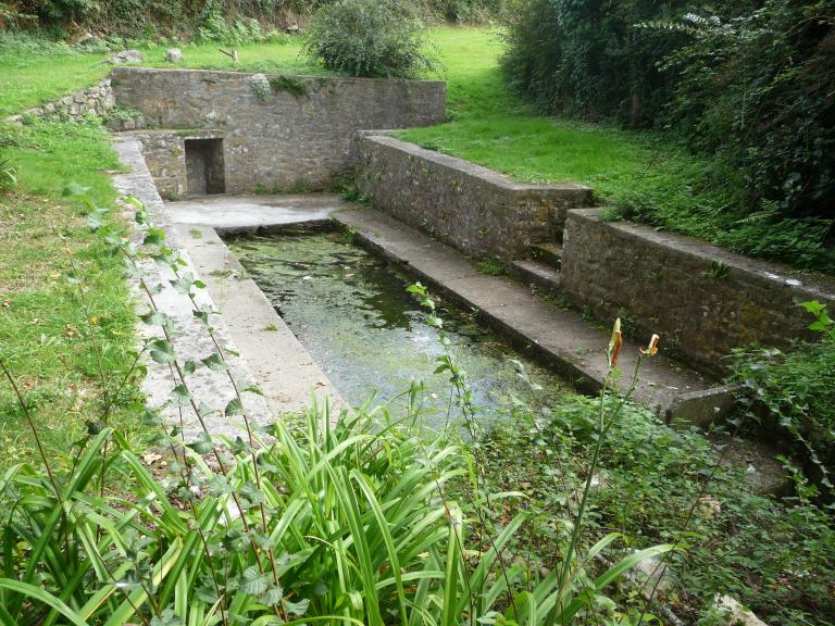 Les lavoirs et fontaines (Plouhinec-29)