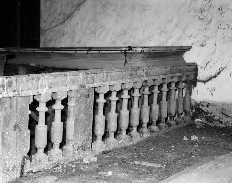 Clôture de choeur (table de communion), chapelle sainte-Hélène (Surzur)