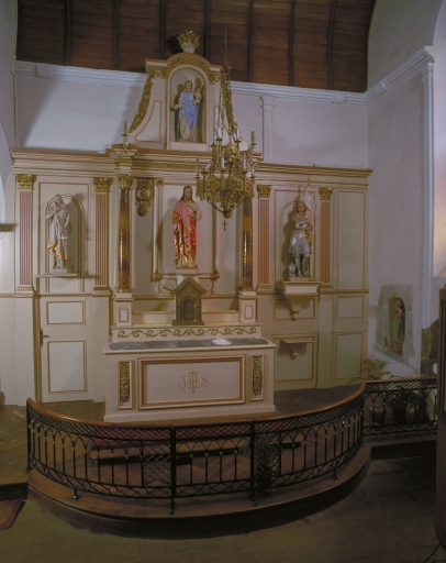 Ensemble de l'autel du Sacré-Coeur : autel, retable, tabernacle, 2 gradins d'autel, degré d'autel (Guipry fusionnée en Guipry-Messac en 2016)