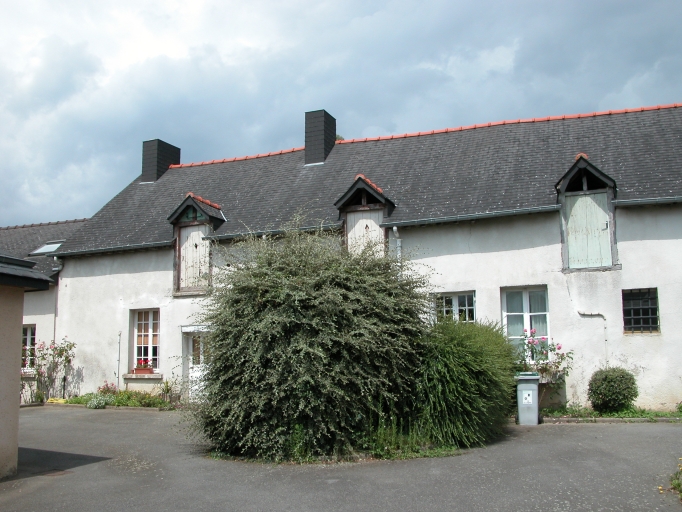 Ensemble de maisons, 14,16 rue du Champ Dolent (Chartres-de-Bretagne)