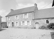 Presbytère, rue du stade (Meucon)