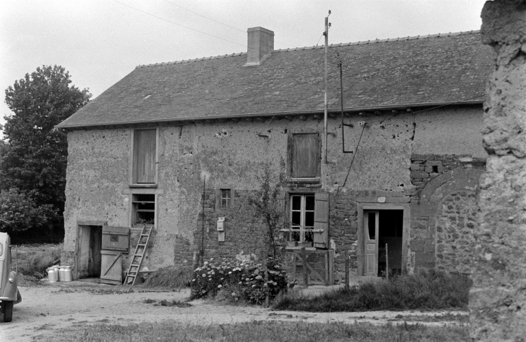 Ferme, actuellement maisons, la Haie Pavée (Bédée)