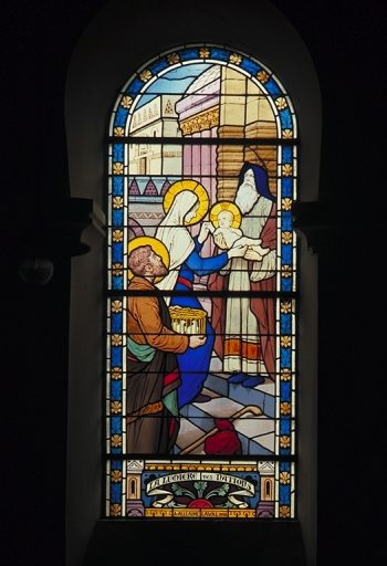 Verrière à personnages de la baie 1 : Présentation au temple
