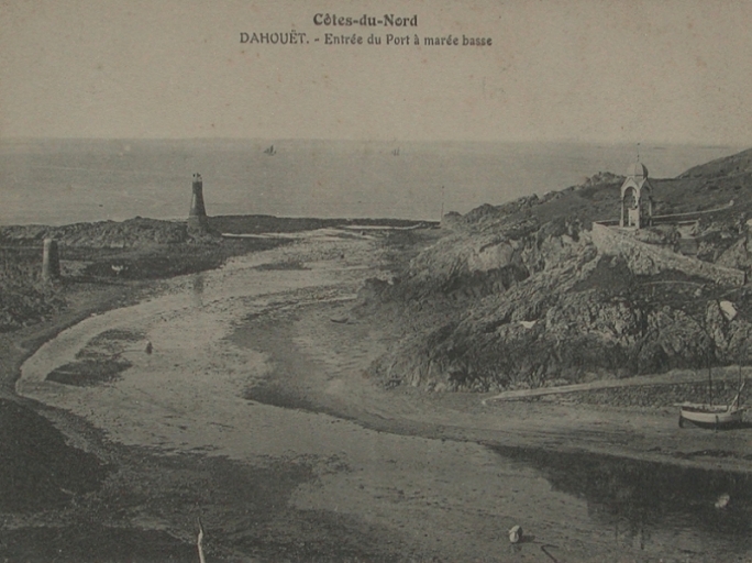 Ensemble du génie civil (tourelle d'amarrage), Dahouët (Pléneuf-Val-André)