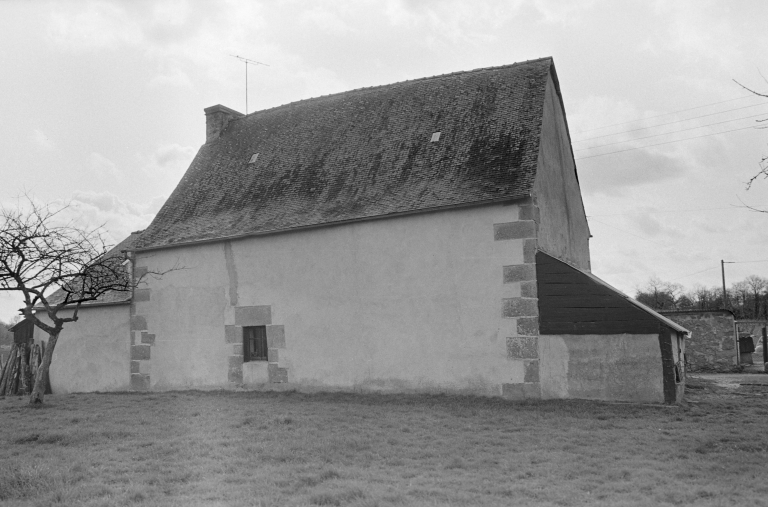 Maison, le Rocher Jean (Saint-Étienne-en-Coglès fusionnée en Maen Roch en 2017)