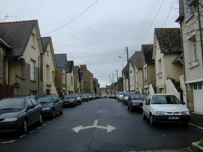 Lotissement Bossard, rue Issac-René-Guy-Le Chapelier ; rue Ginguené ; rue des Planches ; rue des Ormeaux ; rue Jean-Boucher ; rue de Châtillon ; rue Charles-Muller (Rennes)